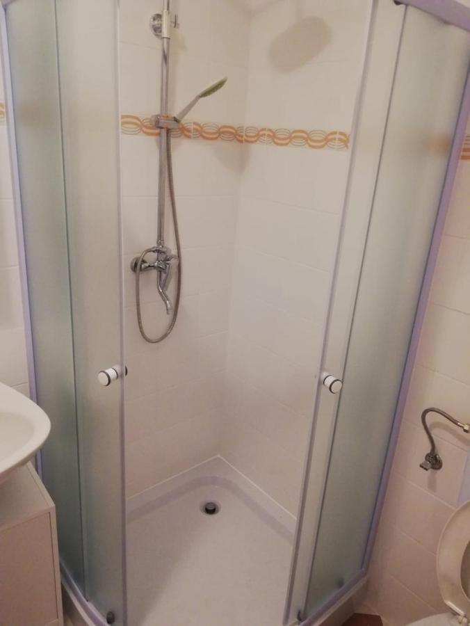 Casa Istriana Nona Pina Villa Kaštelir Kültér fotó