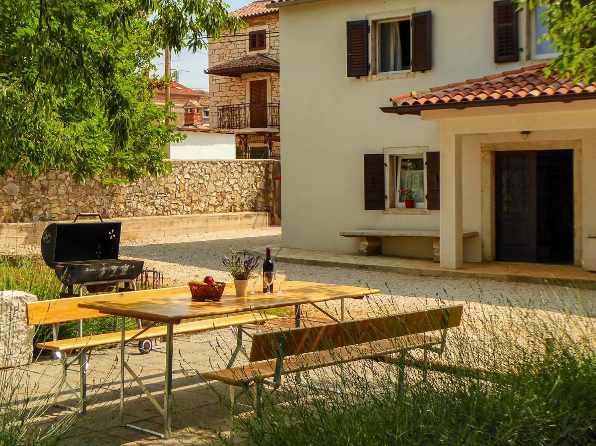 Casa Istriana Nona Pina Villa Kaštelir Kültér fotó